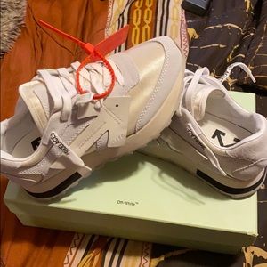 Women’s off-white HG Runner Sneaker